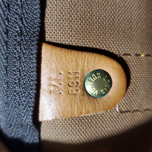 Louis Vuitton Monogram Keepall Bandouliere 60 - Picture 4 of 8